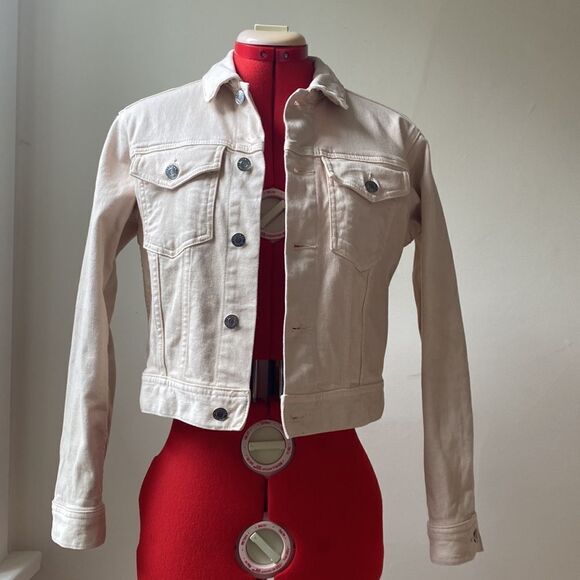 Everlane The Shrunken Denim Jacket - Picture 12 of 14